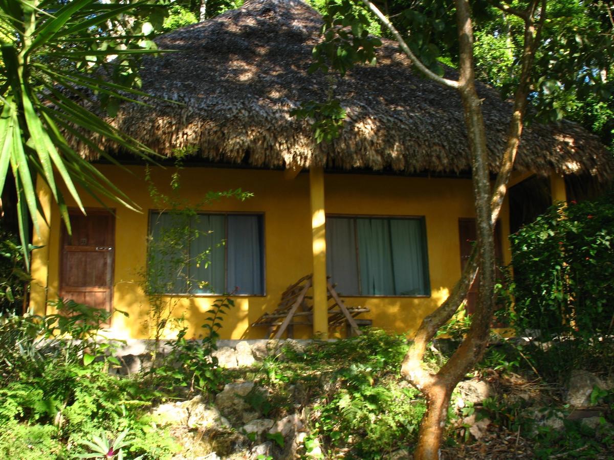 Ecolodge El Sombrero Laguna Yaxha Exterior photo
