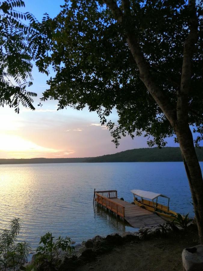 Ecolodge El Sombrero Laguna Yaxha Exterior photo